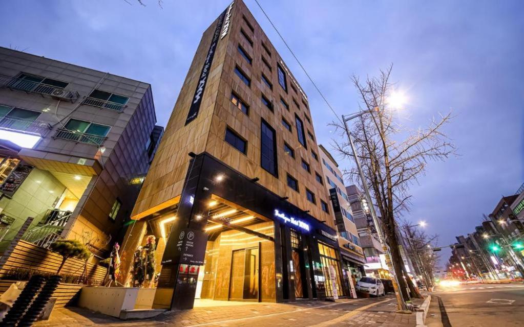 ซงพา บูทิก โฮเต็ล เอ็กซ์วายเอ็ม Motel โซล ภายนอก รูปภาพ